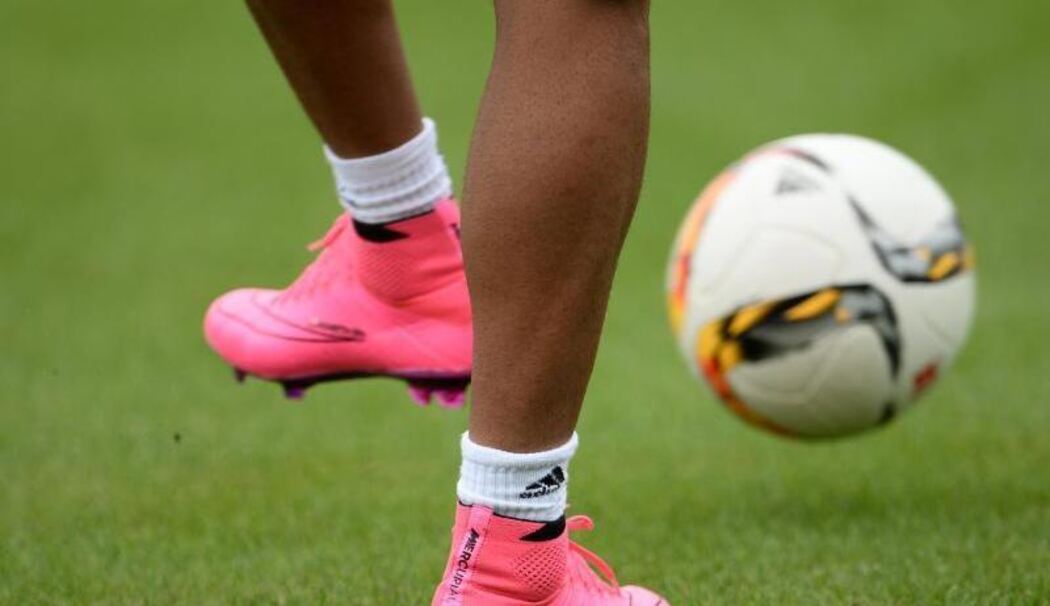 Fußball Fußballer Ball FussballFußball Fußballer Ball Fussball