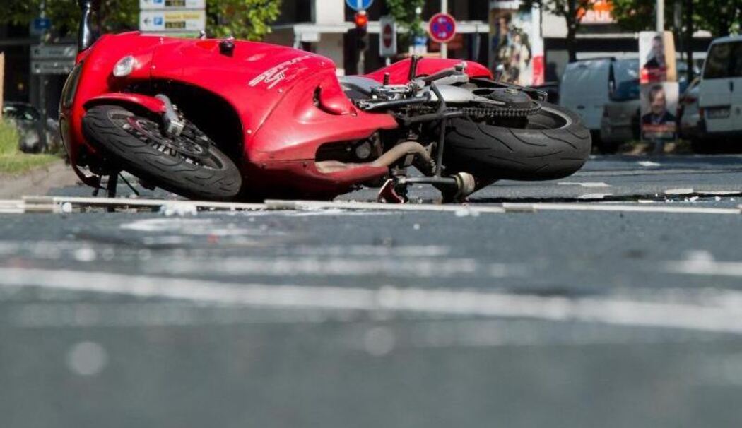 Motorrad Biker Kradfahrer Unfall Motorradunfall