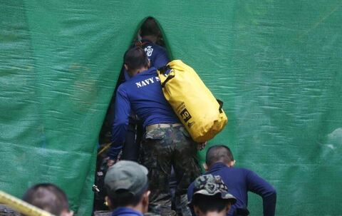 Mehrere Jungen aus Höhle gerettet