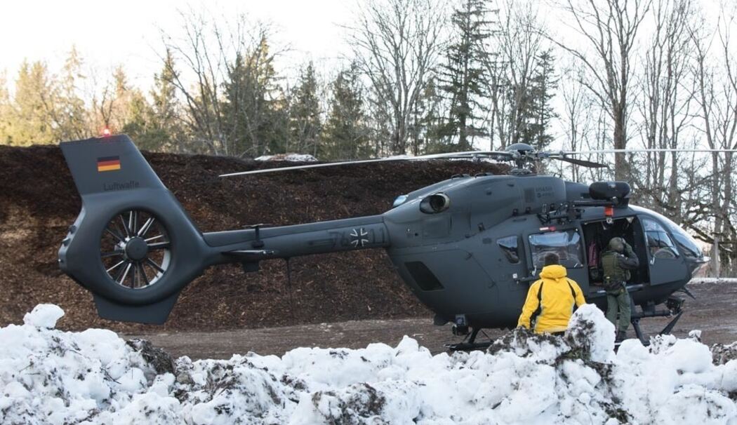 Lawinenkommission entnimmt Proben an Abrisskante auf der Hochplatte bei Raiten Lawinenkommission entnimmt Proben an Abrisskante auf der Hochplatte bei Raiten