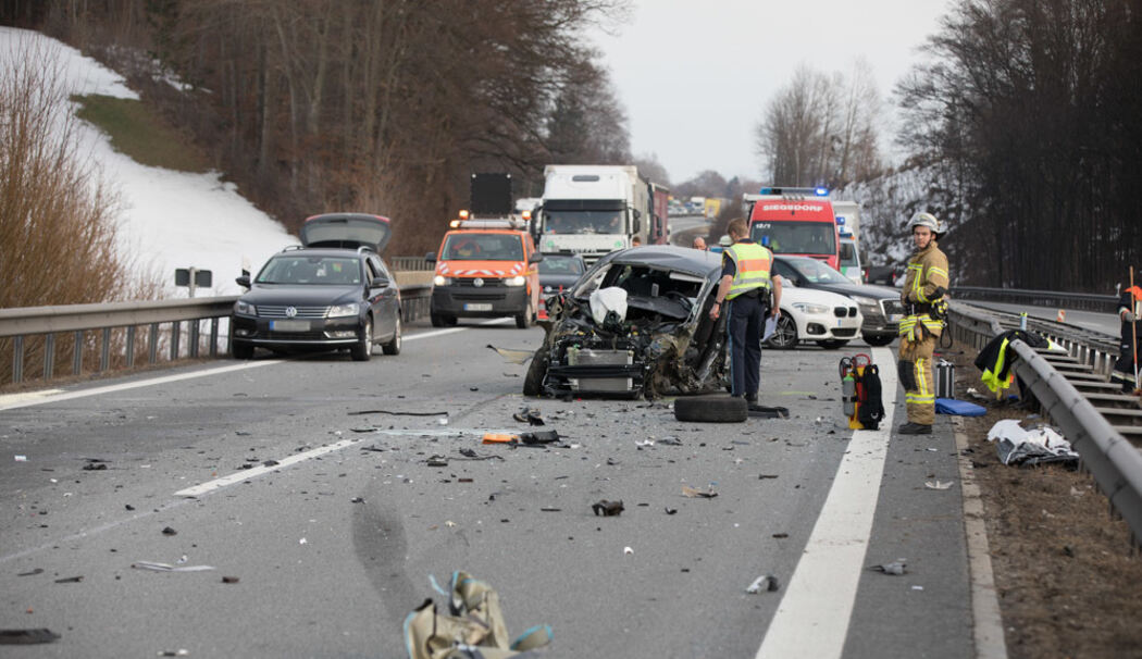 Geisterfahrerunfall auf A8 fordert Toten – zwischen Grabenstätt und Bergen