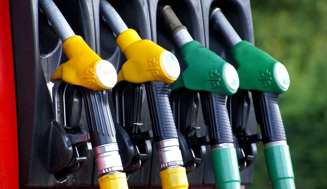 Tankstelle tanken Treibstoff Kraftstoff