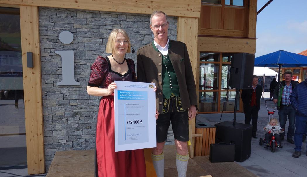 Neue Tourist-Information in Reit im Winkl eingeweiht