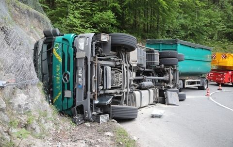 Lkw-Unfall auf B305 bei Unterwössen
