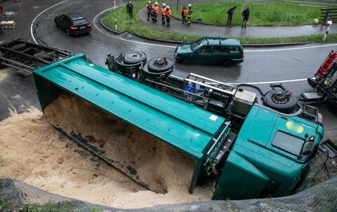 Lkw-Unfall auf B305 bei Unterwössen