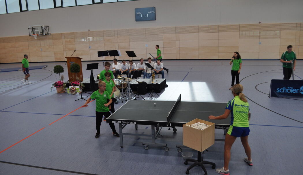 Neue Sporthalle in Grassau feierlich eingeweiht