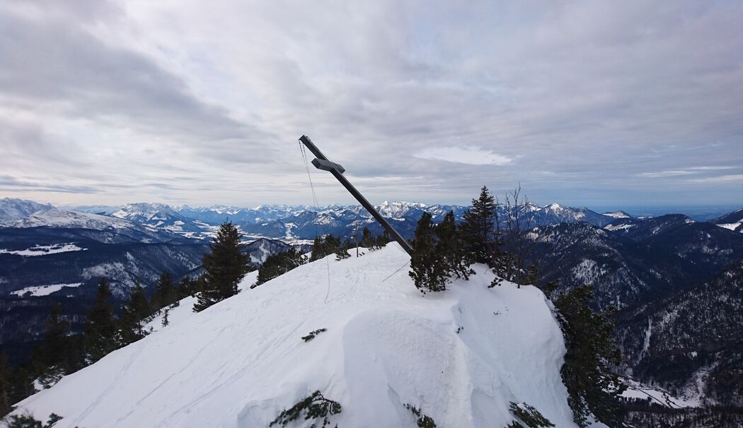Gipfelkreuz am Dürrnbachhorn musste sich »Sabine« beugen | Landkreis Traunstein