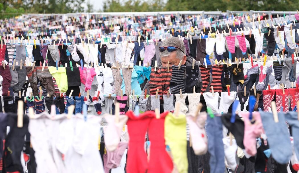 Weltrekordversuch: Längste Wäscheleine mit meisten Sockenpaaren