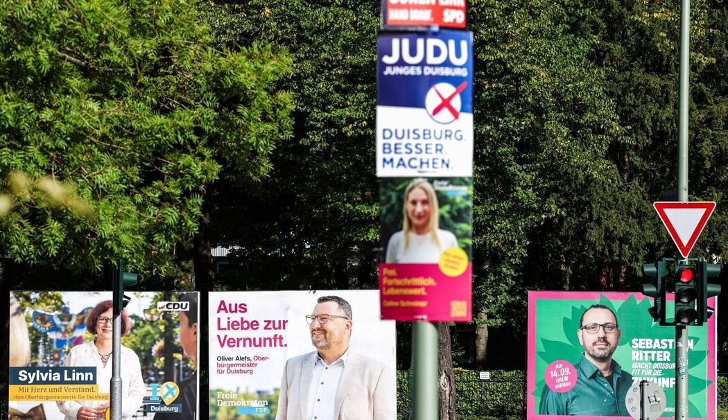 Wahlplakate vor den Kommunalwahlen in Nordrhein-Westfalen