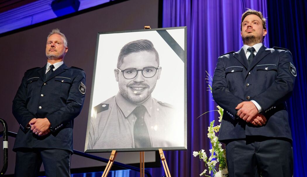 Gedenkfeier für getöteten Polizisten