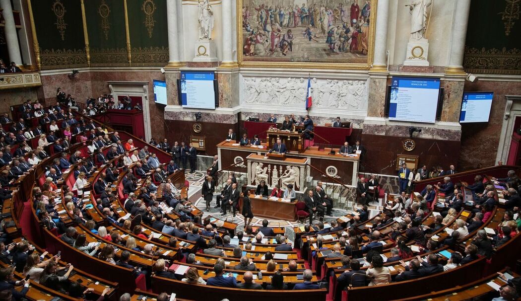Frankreichs Premier stellt Vertrauensfrage