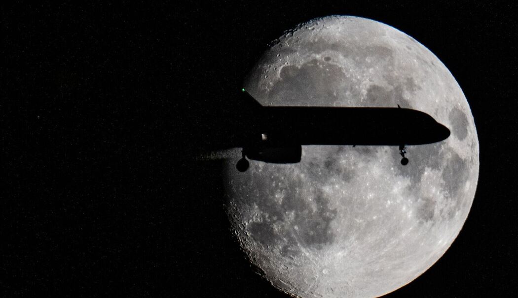 Am Mond vorbei