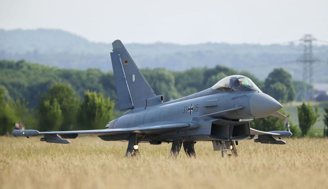 Eurofighter bei Übungsflug am Luftwaffenstützpunkt Nörvenich