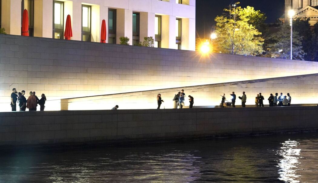 Verletzte bei Gruppen-Schlägerei am Humboldt-Forum