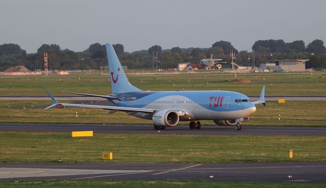 Aktion Letzte Generation am Flughafen Düsseldorf