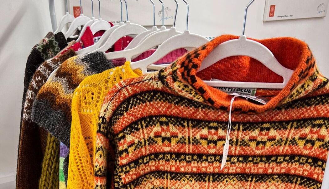 Pullover werden auf der Wool Week in Lerwick präsentiert