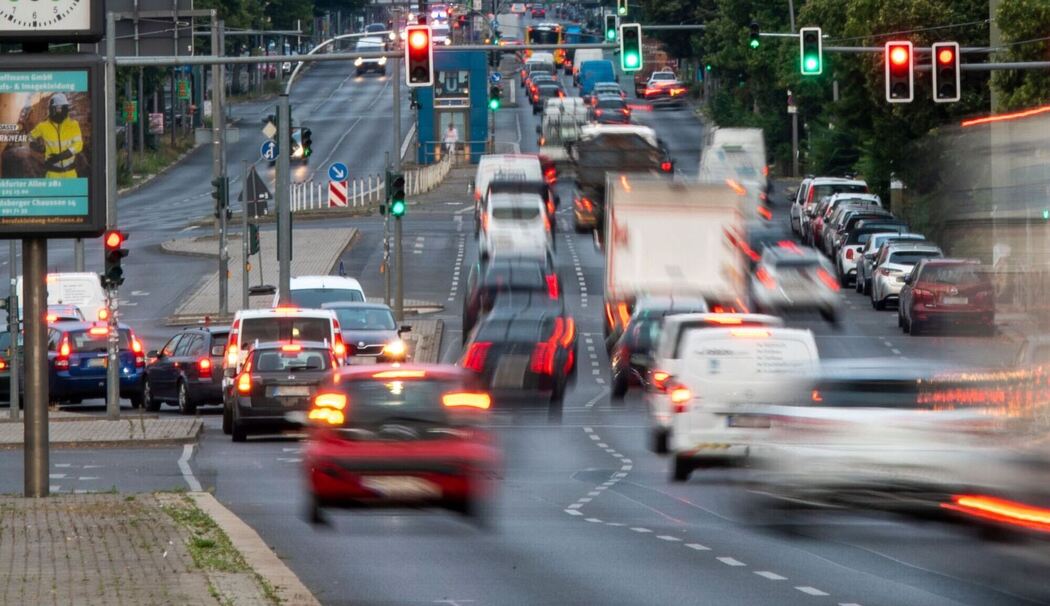 Verkehr am Morgen in Berlin