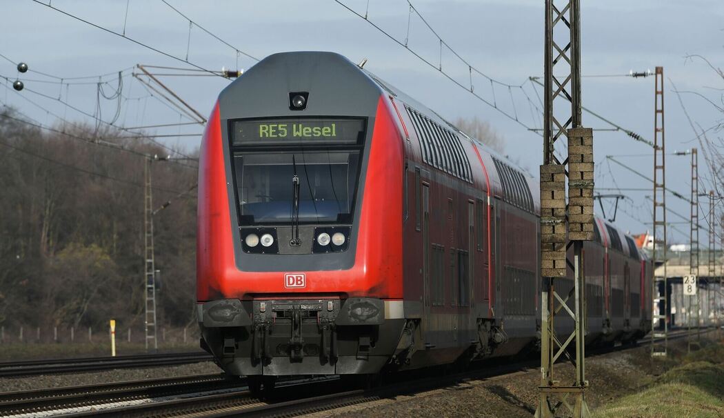 Bahnstrecke Düsseldorf - Köln
