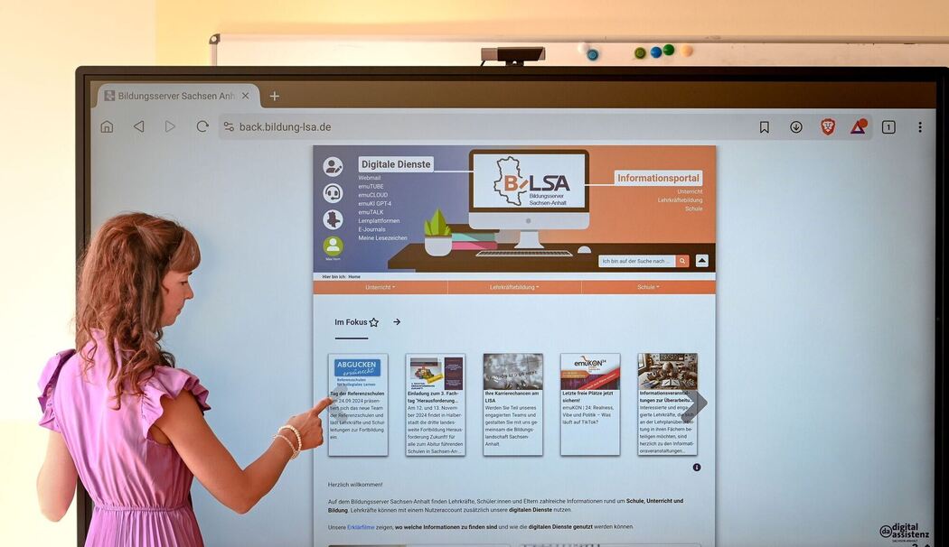Digitalassistenten schulen Lehrkräfte