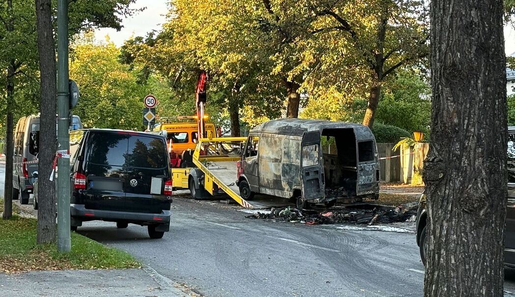 Brand in München - Großeinsatz von Polizei und Feuerwehr