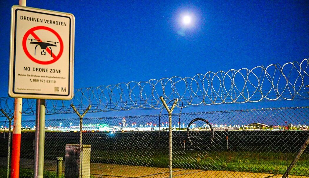 Flughafen München stellt wegen möglicher Drohnen Betrieb ein