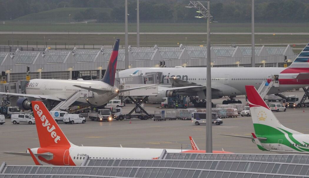 Nach Drohnensichtung am Flughafen München - Flugbetrieb