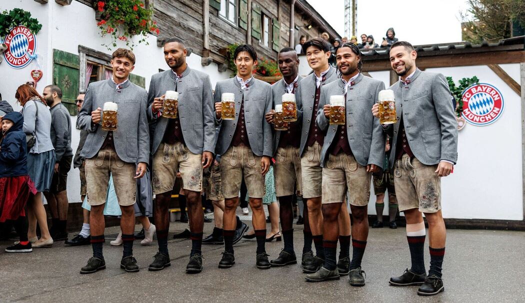 Besuch des FC Bayern München auf dem Oktoberfest