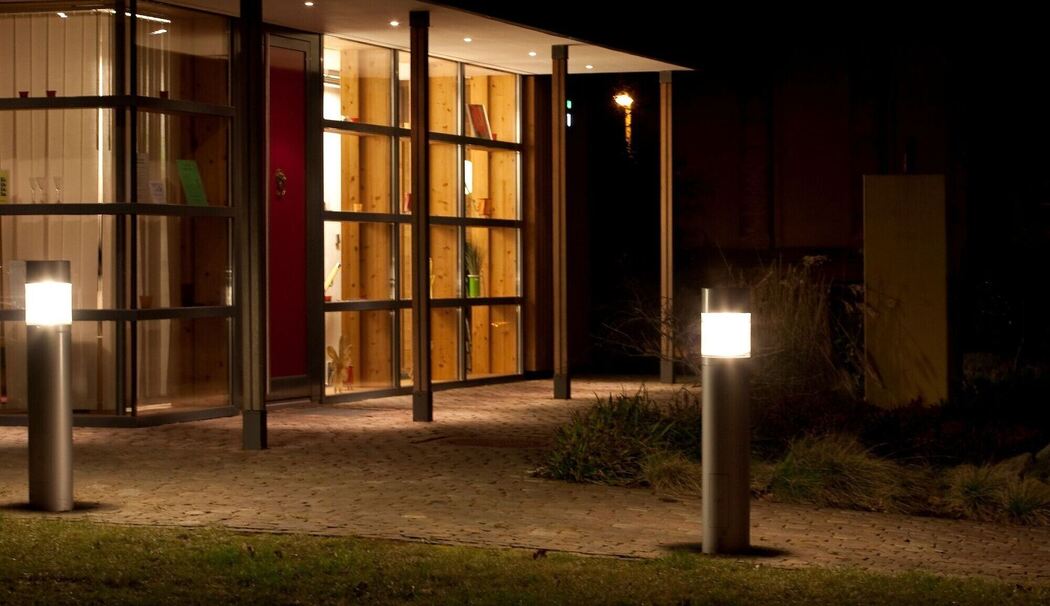 Außenbeleuchtung an einem Einfamilienhaus