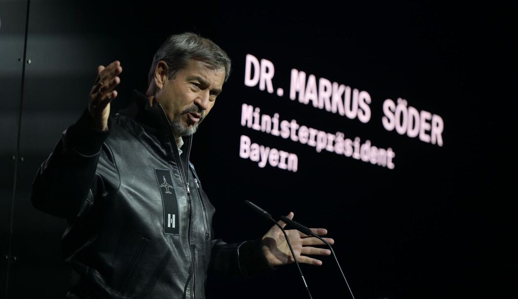 Söder bei der Vorstellung KI-Luftkampfsystem „Centaur“
