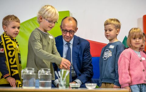 Bundeskanzler Merz zum Antrittsbesuch in Brandenburg