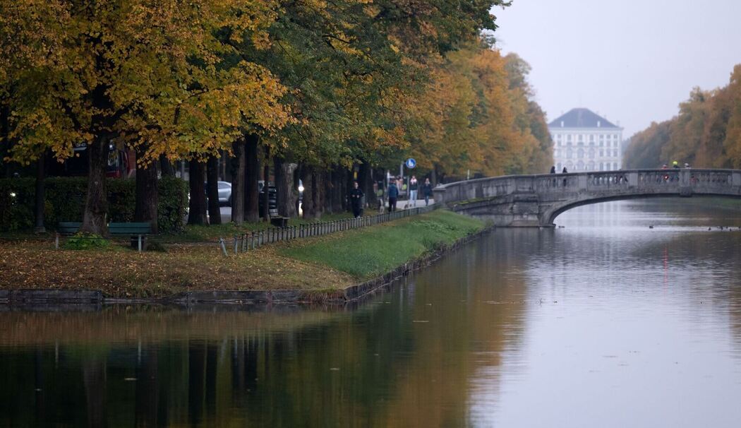 Herbstfarben am Nymphenburger Kanal