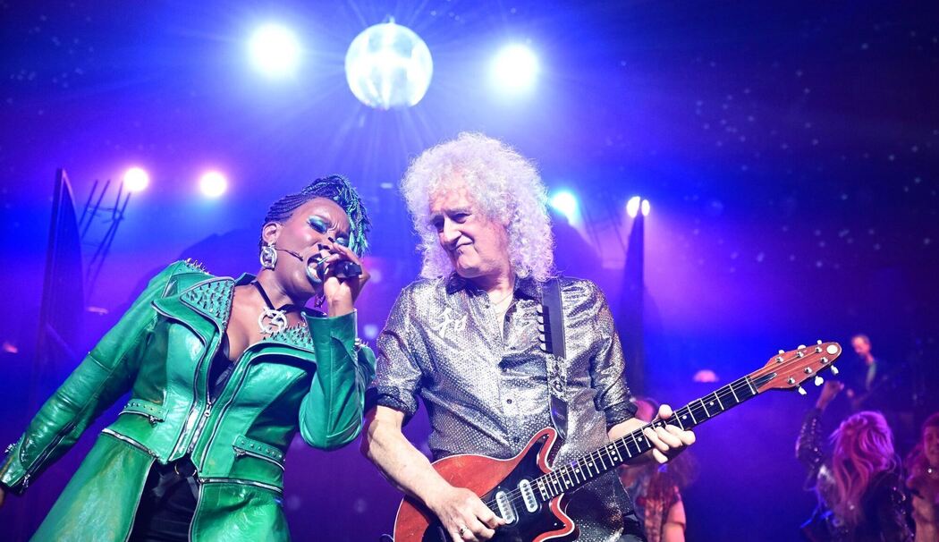 Queen Gitarrist Brian May bei Musical "We will rock you"