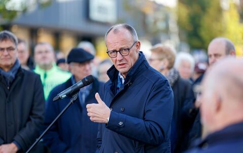 Bundeskanzler Merz zu Bürgergesprächen im Sauerland