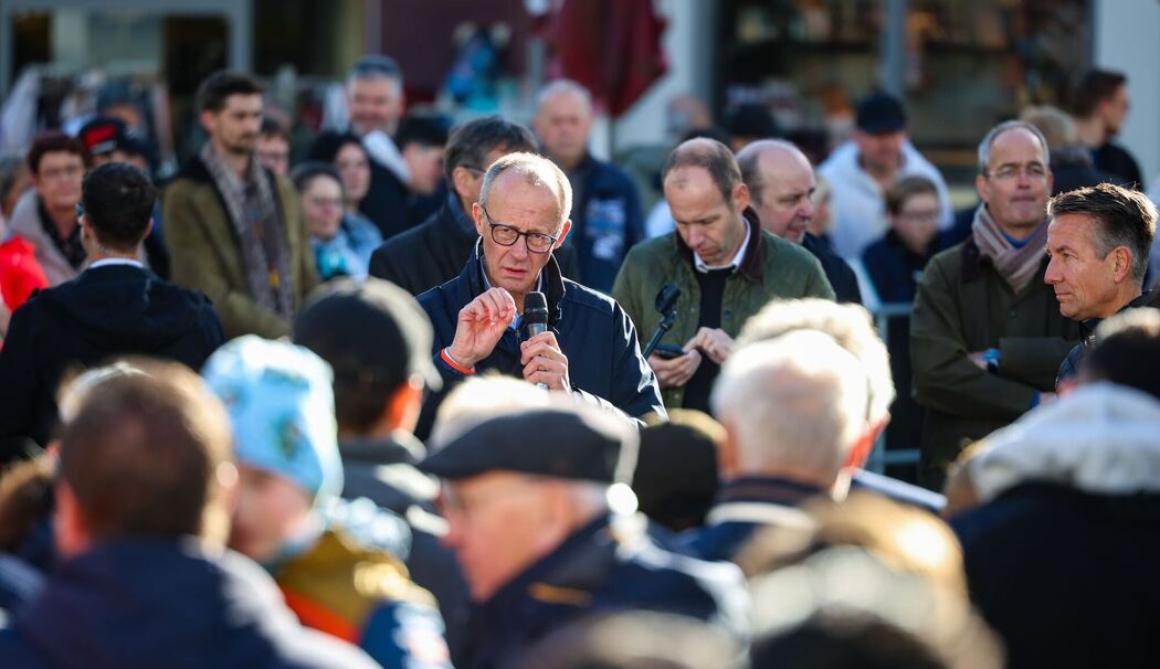Bundeskanzler Merz zu Bürgergesprächen im Sauerland