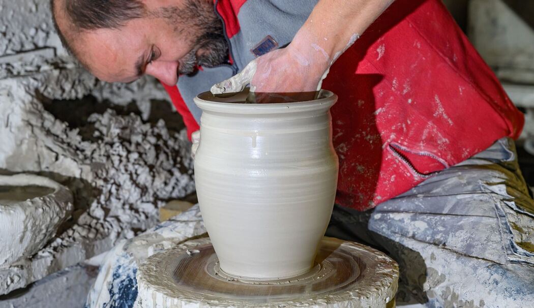 Tradition in Ton: Crinitzer Töpferfamilien bewahren ihr Handwerk