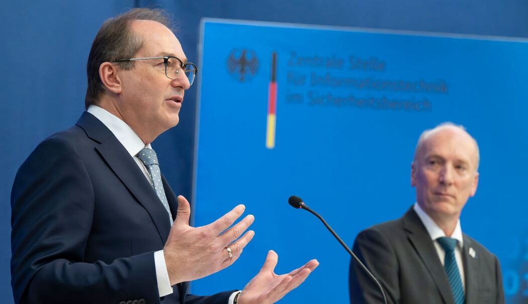 Bundesinnenminister Dobrindt besucht ZITiS