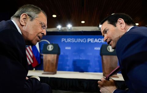 Außenminister Russlands und der Ukraine