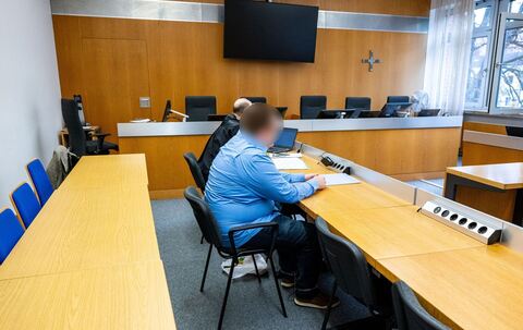 Mann soll Großmutter angezündet haben - Prozessbeginn