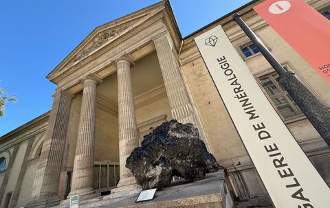Seltene Goldnuggets im Naturkundemuseum in Paris gestohlen