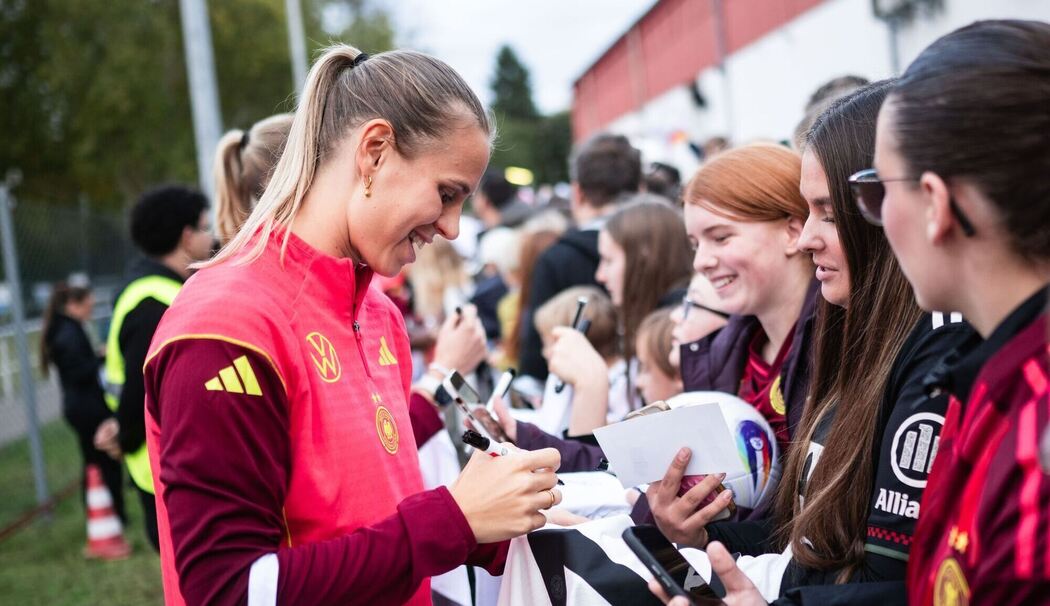 Training Fußball Nationalmannschaft Frauen Training Fußball Nationalmannschaft Frauen