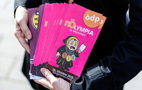 Protestaktion vom NOlympia-Bündnis in München