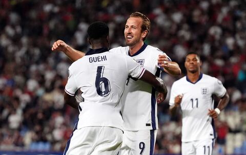 Marc Guehi und Harry Kane Marc Guehi und Harry Kane