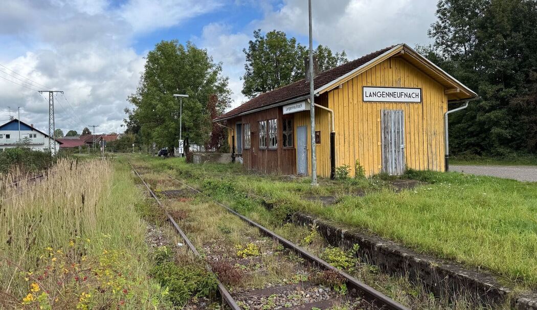 Bahnhof Langenneufnach an der Staudenbahn Bahnhof Langenneufnach an der Staudenbahn