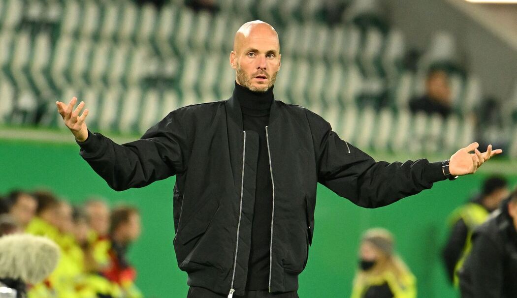 VfL Wolfsburg - Holstein Kiel VfL Wolfsburg - Holstein Kiel