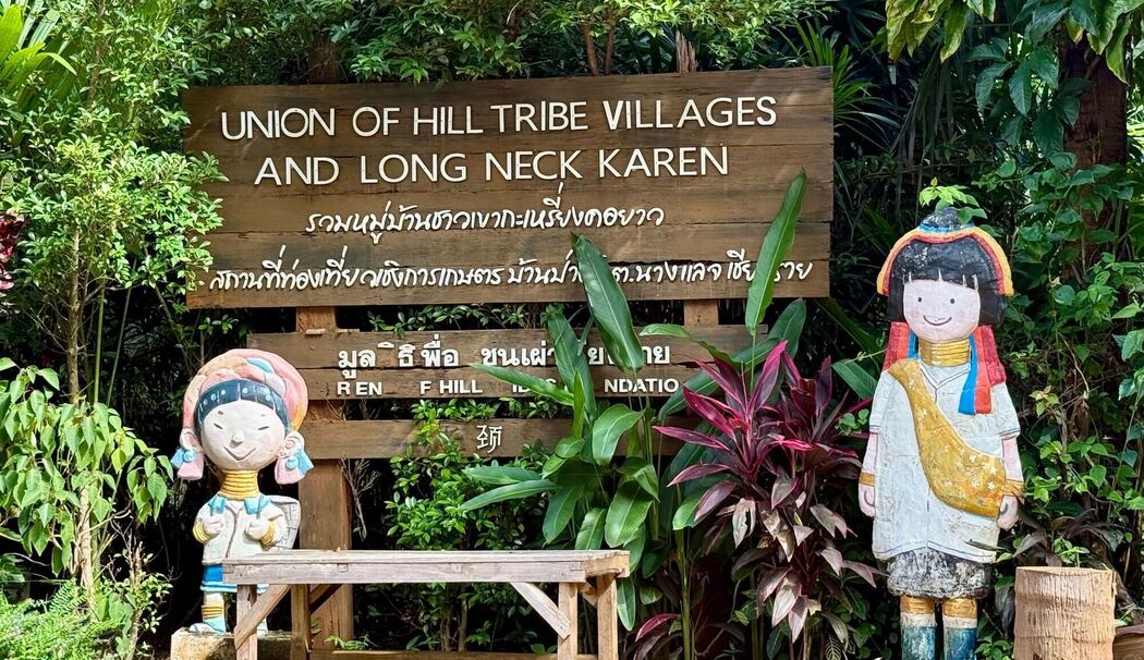 Langhalsfrauen - «Long Neck Karen» - im Norden Thailands Langhalsfrauen - «Long Neck Karen» - im Norden Thailands