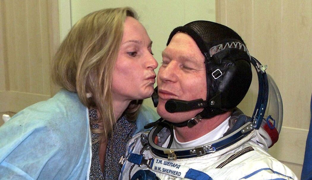 25 Jahre Crew auf der Internationalen Raumstation ISS 25 Jahre Crew auf der Internationalen Raumstation ISS