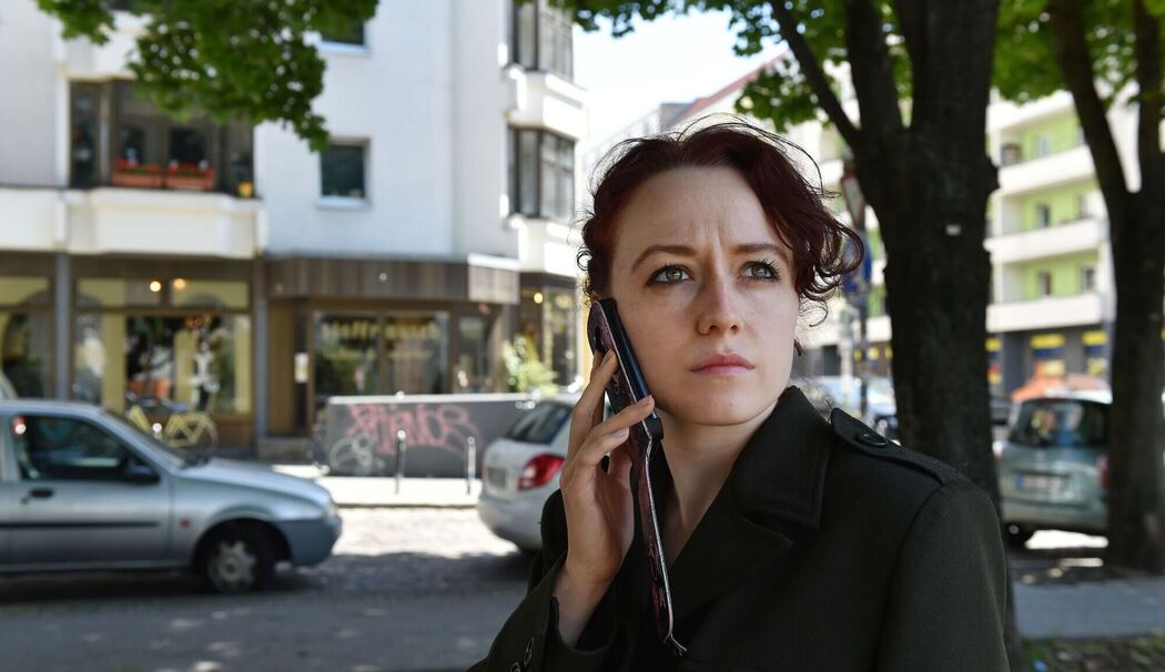 Frau mit Smartphone Frau mit Smartphone