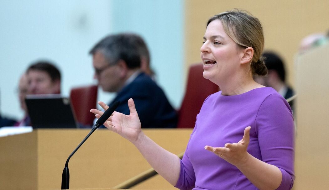 Plenarsitzung im Landtag Plenarsitzung im Landtag