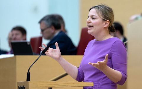 Plenarsitzung im Landtag Plenarsitzung im Landtag