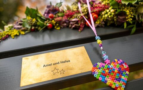 Gedenk-Bank am Flaucher